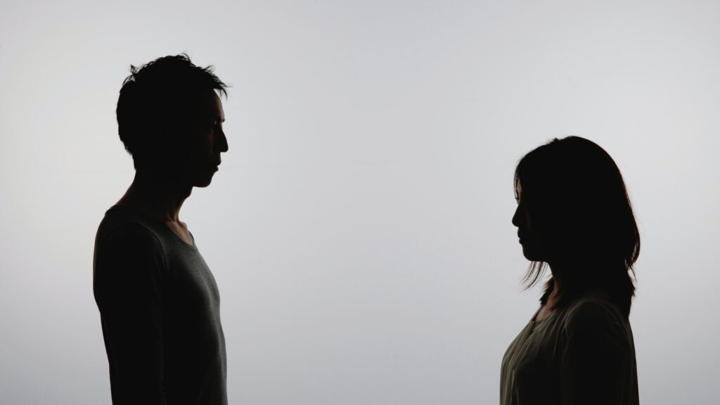 alcoholism symptoms tend to manifest differently in men and women