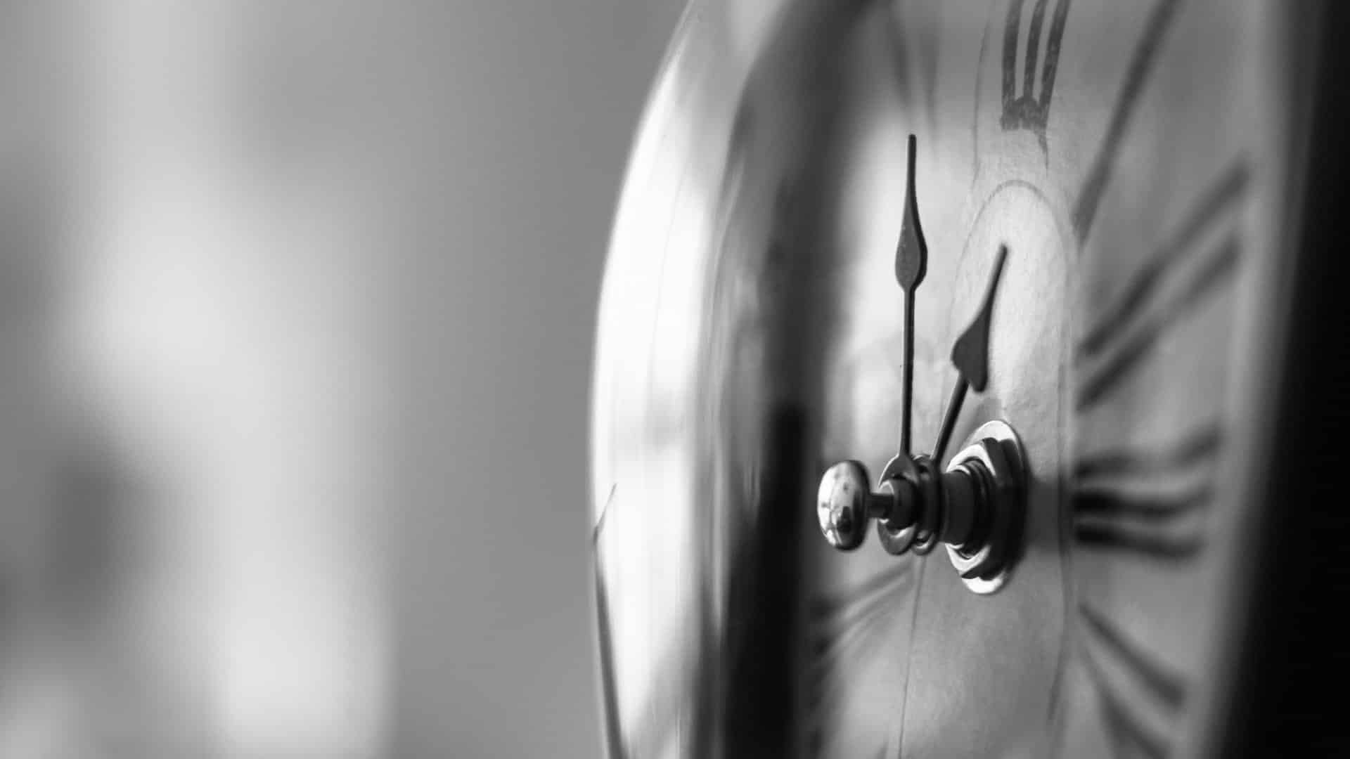 wet brain develops over time, with alcohol use being a major contributor